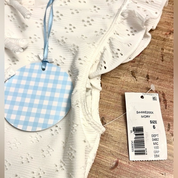 NWT, Edgehill Collection x The Broke Brooke Size 6,Elle Eyelet Swims,Ivory - Picture 4 of 8